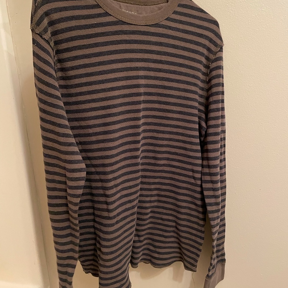 Long sleeve striped shirt